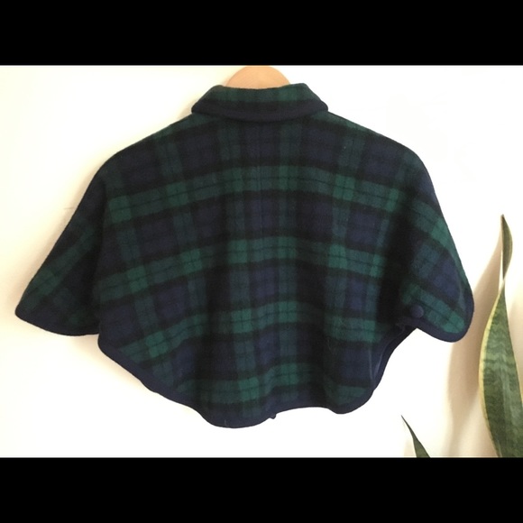 **SOLD** Lovely Wool Cape - Picture 3 of 7